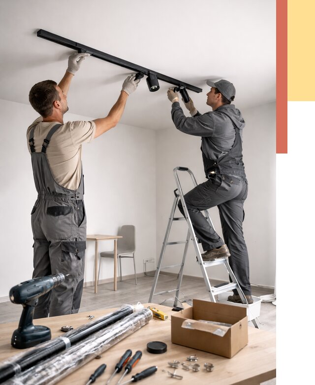 Установка трековых светильников в натяжной потолок в Печоре от 4276 руб. | ОТДЕЛОЧНИК-Пчр